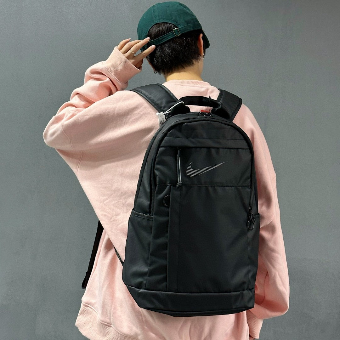 Nike Top Version Phantom Hook Backpack & Shoulder Bag