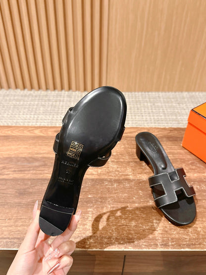 Hermès Classic H-Logo Chunky Heel Sandals