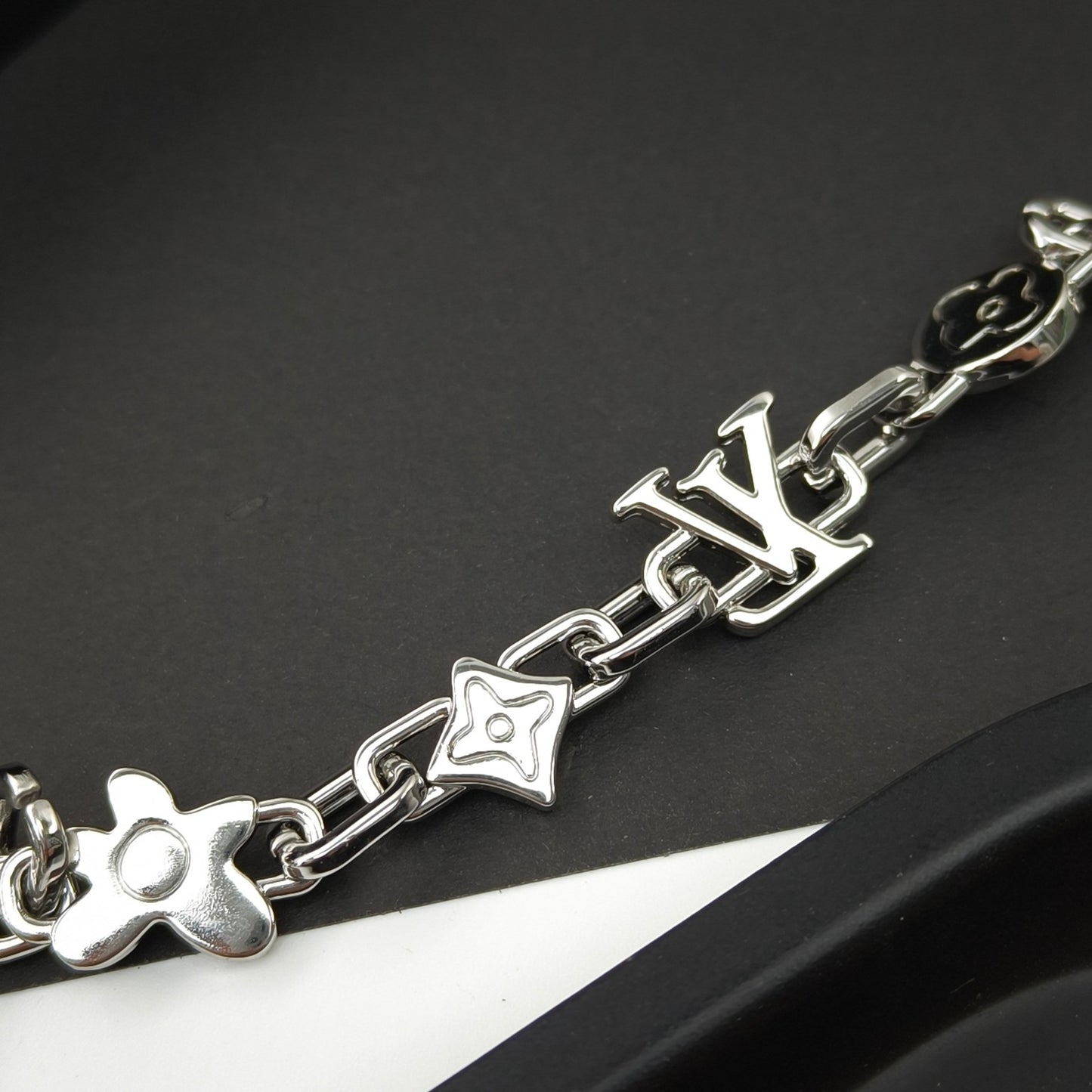 Louis Vuitton Floral Monogram Bag Charm Belt – 24SS