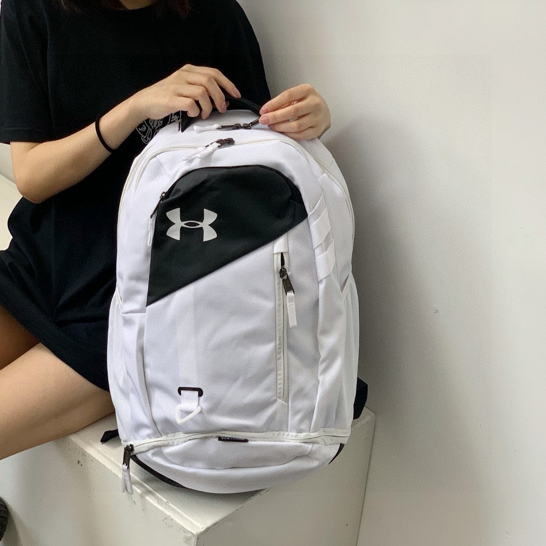 Under Armour Spliced Side Logo Backpack