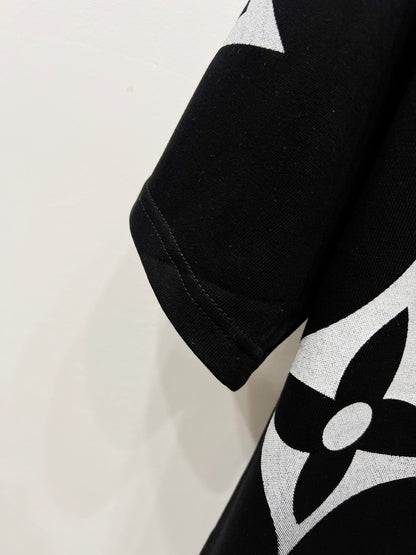 Louis Vuitton Monogram Gradient Logo T-Shirt – 25SS