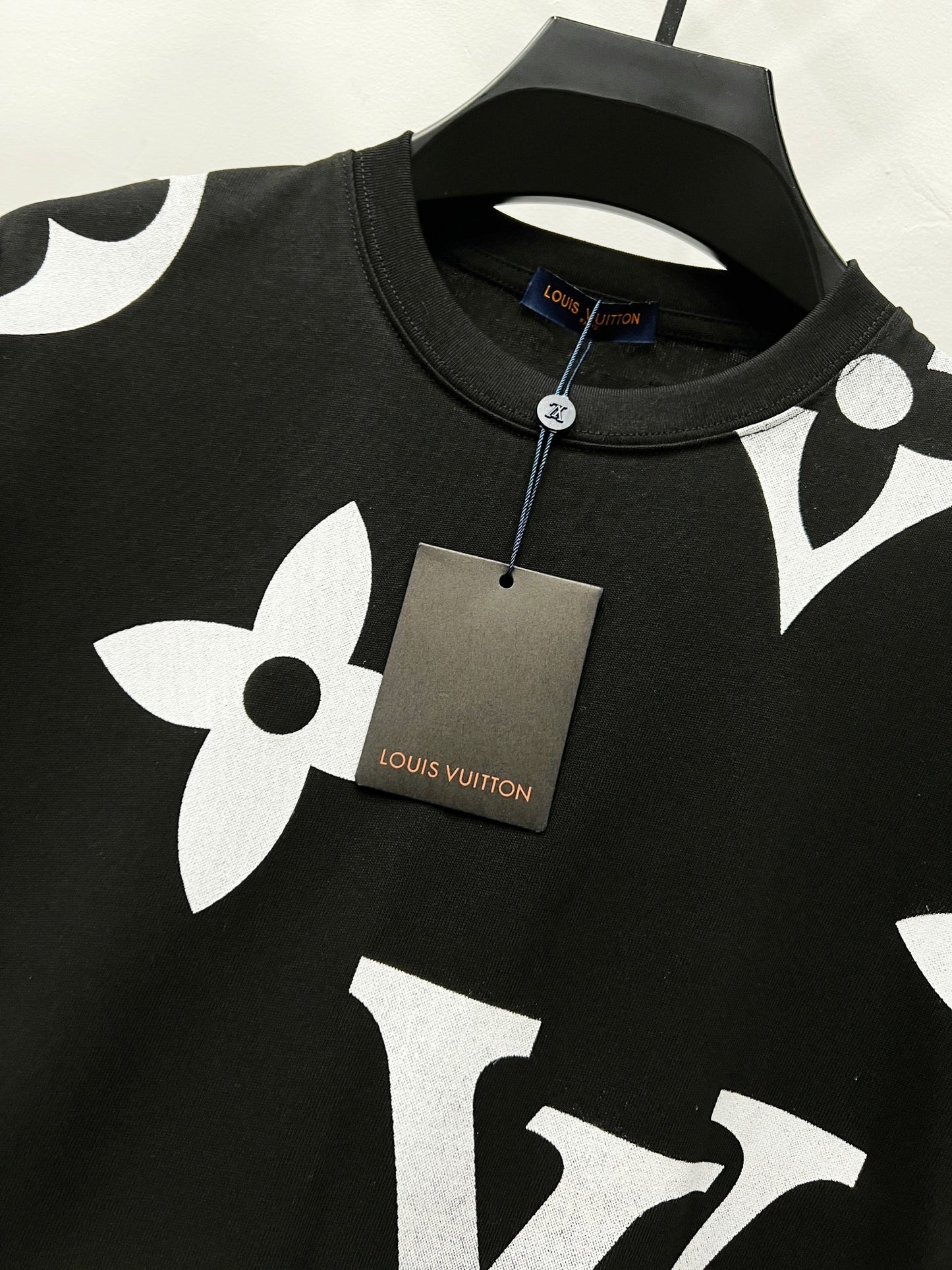 Louis Vuitton Monogram Gradient Logo T-Shirt – 25SS