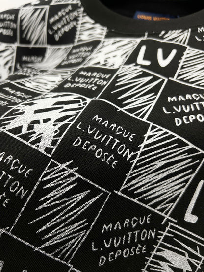 Louis Vuitton Classic Damier Print T-Shirt – 2025SS