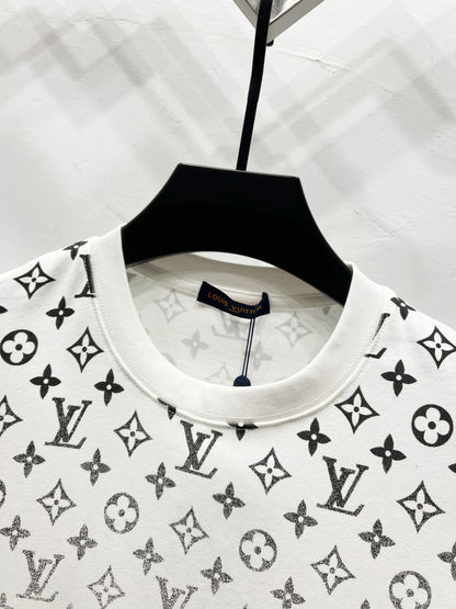 Louis Vuitton Gradient Monogram T-Shirt – 2025 Summer Collection