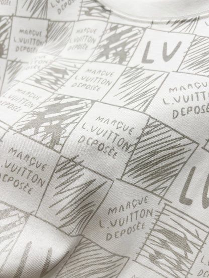 Louis Vuitton Classic Damier Print T-Shirt – 2025SS