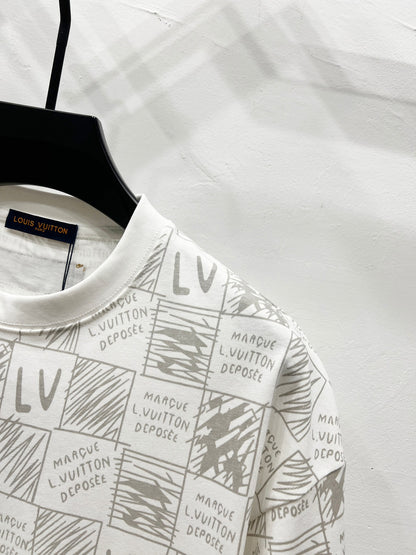 Louis Vuitton Classic Damier Print T-Shirt – 2025SS
