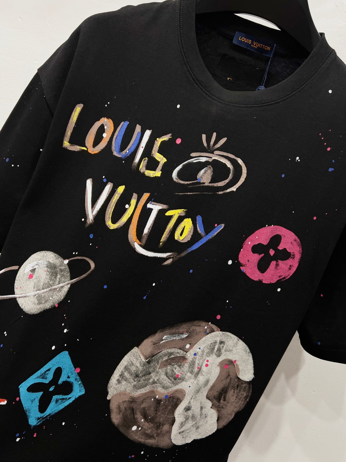 Louis Vuitton Universe Graffiti Paint Splatter T-Shirt – 2025SS