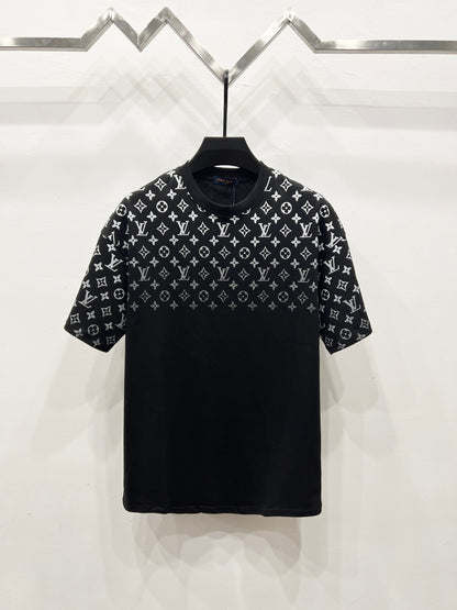 Louis Vuitton Gradient Monogram T-Shirt – 2025 Summer Collection
