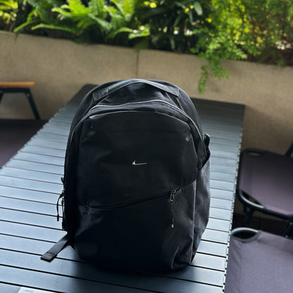 Nike Versatile Backpack & Shoulder Bag