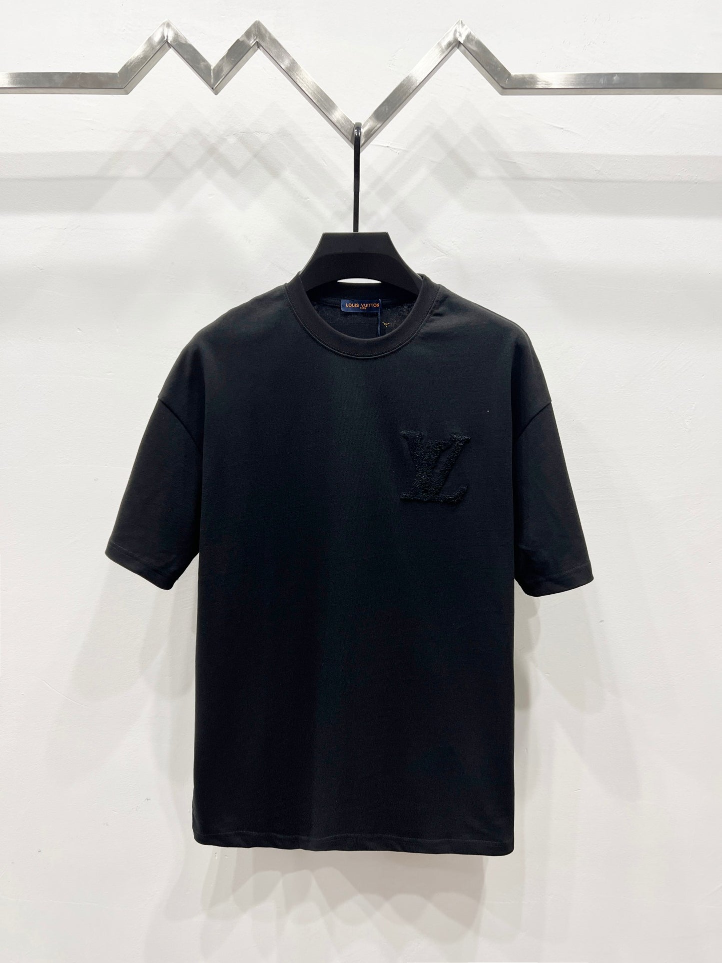 Louis Vuitton Towel Embroidery Classic Logo T-Shirt – 2025SS
