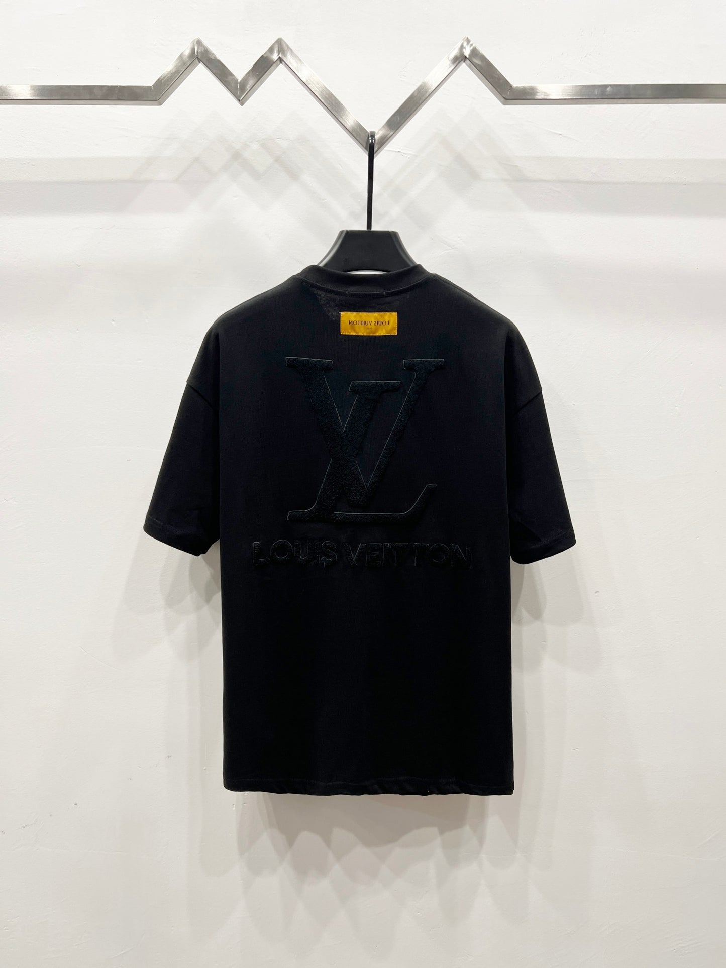 Louis Vuitton Towel Embroidery Classic Logo T-Shirt – 2025SS