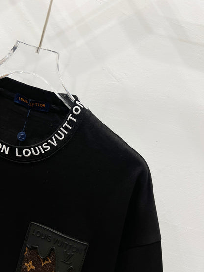 Louis Vuitton Leather Label Pocket Embroidered T-Shirt – 2025 Summer Collection