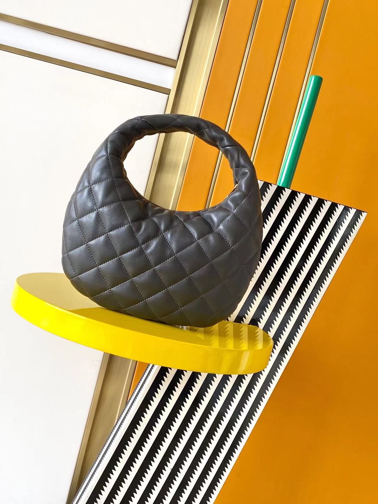 ICARE Baby Crescent Bag – Urban Grey