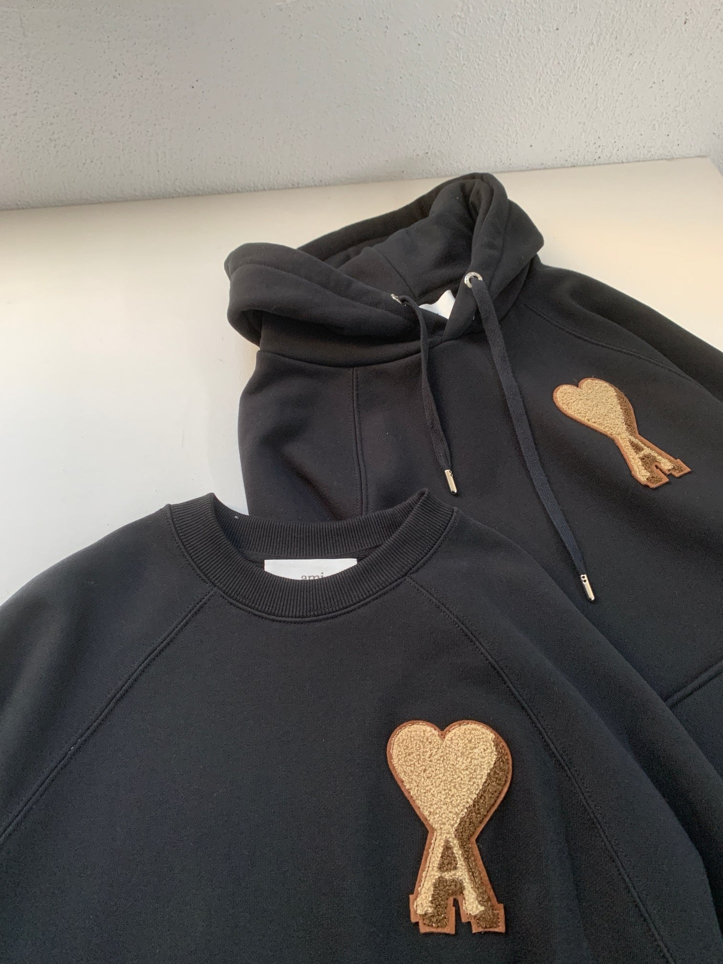 AMI Paris Heart Logo Embroidered Hoodie – 25SS