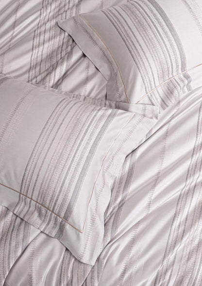 Hotel Grand Pima Cotton & Silk Jacquard Four-Piece Bedding Set