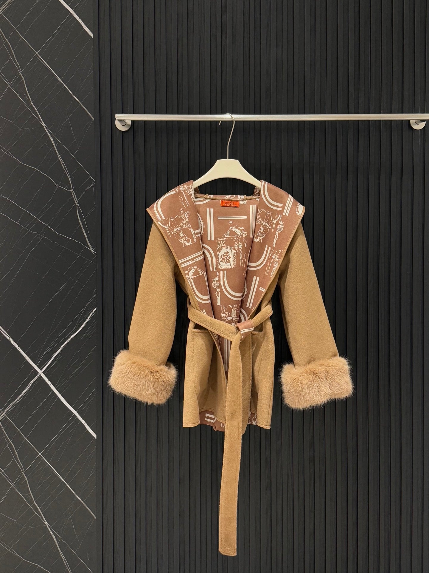 Hermès Old Money Style Detachable Fur Sleeve Wool Coat