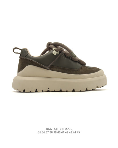 UGG Retro Low-Top Ankle Boots