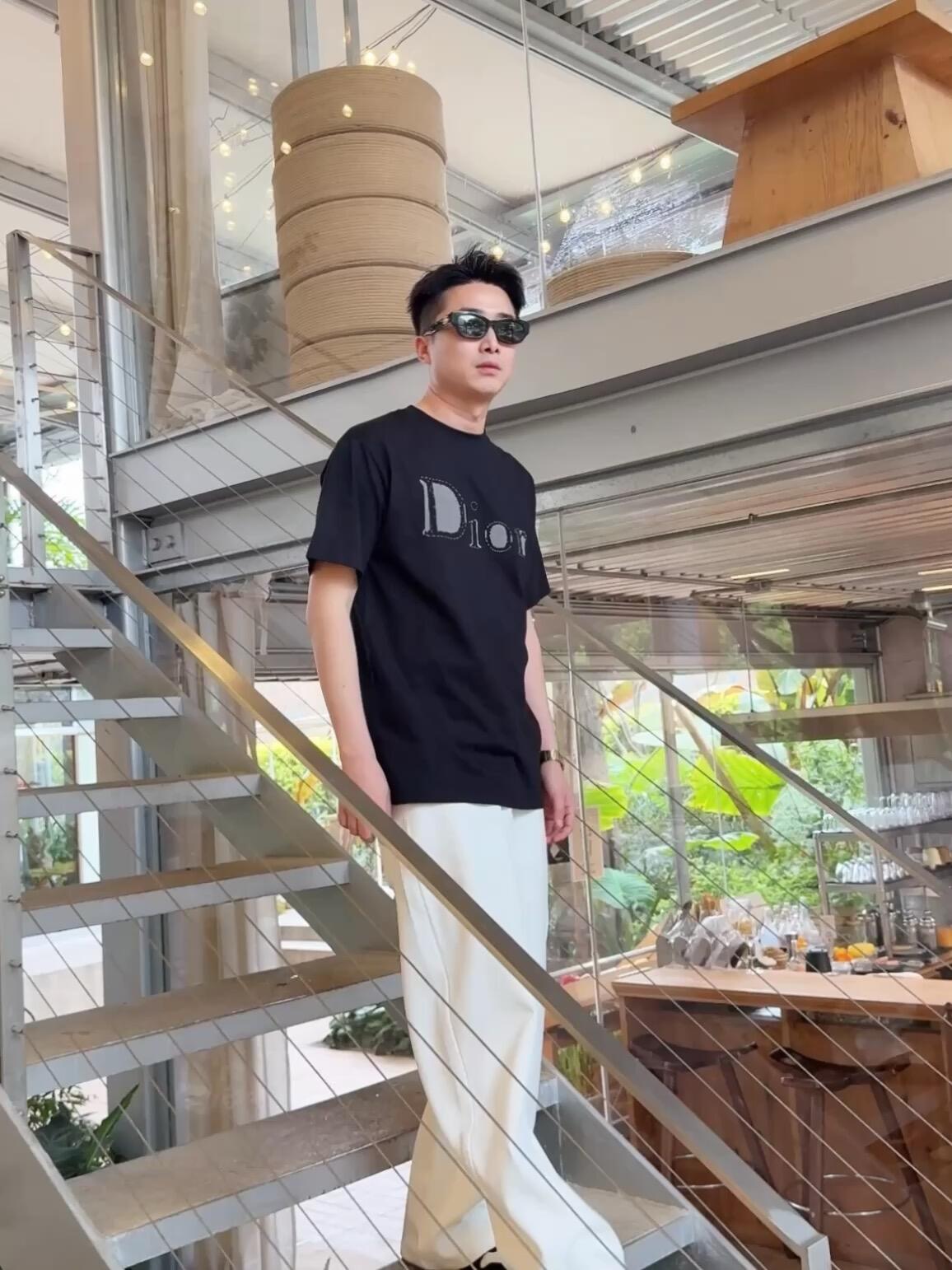 Dior Reverse Embroidered Loose Fit T-Shirt – Summer Collection 2026
