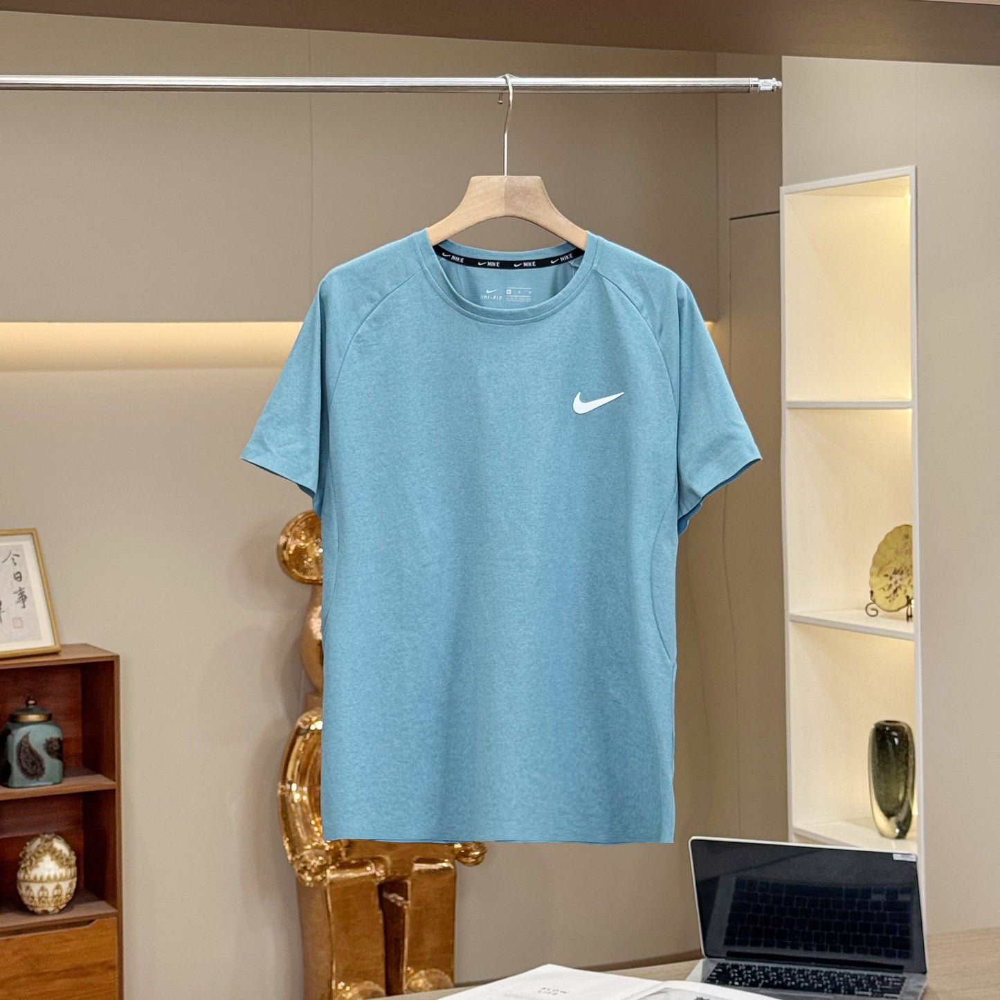 Nike Summer Mesh Quick-Dry T-Shirt