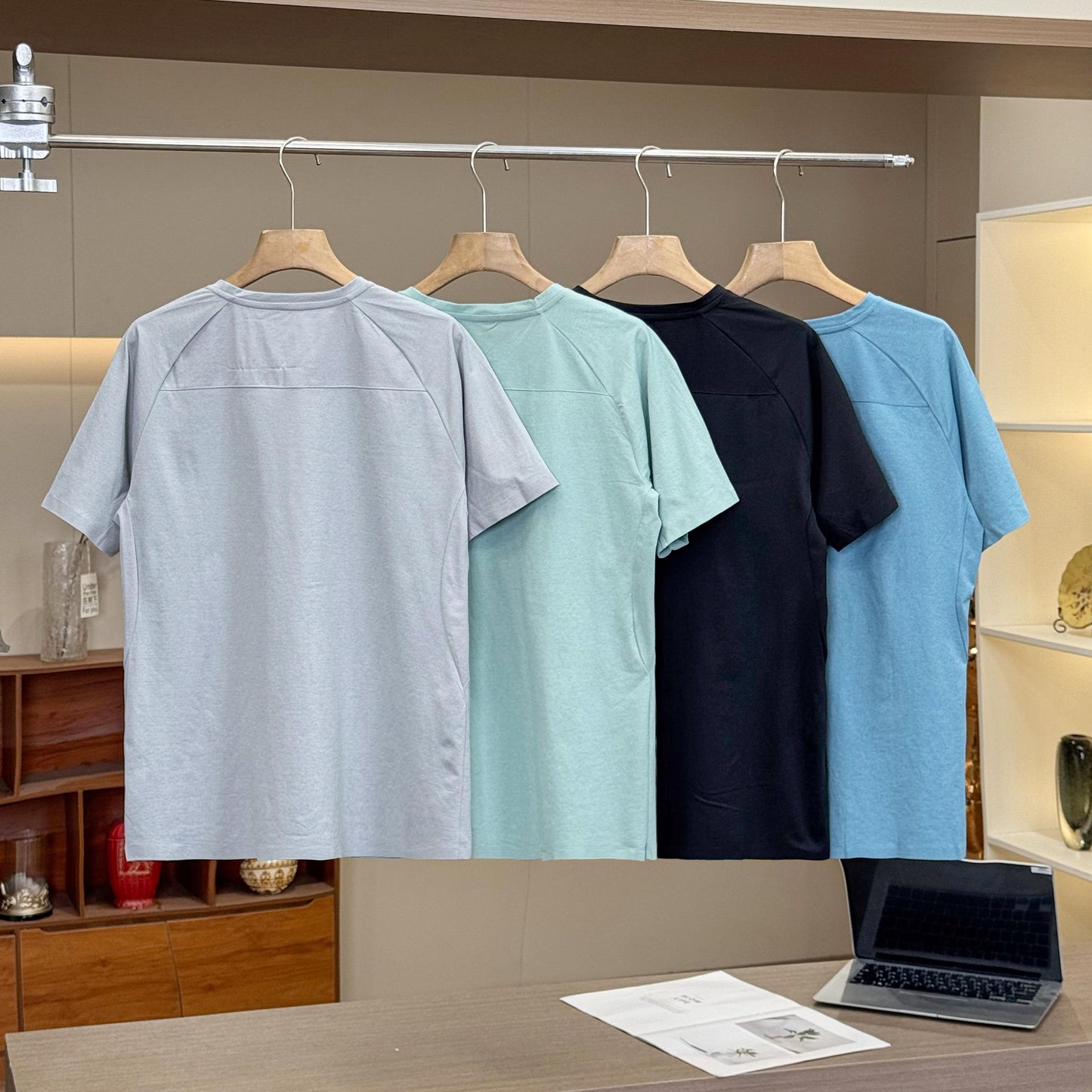 Nike Summer Mesh Quick-Dry T-Shirt
