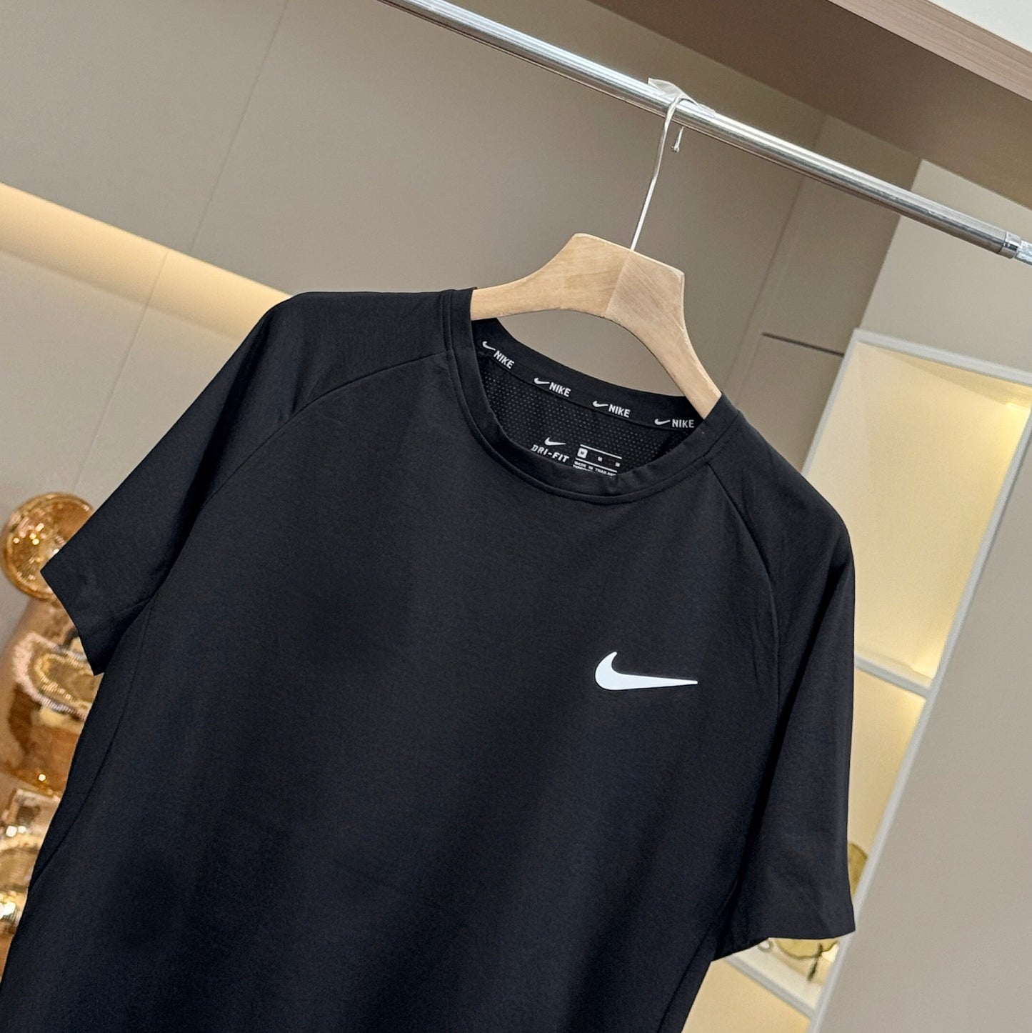 Nike Summer Mesh Quick-Dry T-Shirt
