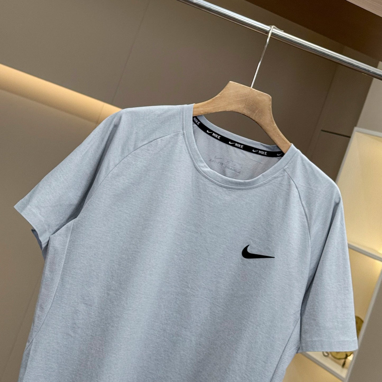 Nike Summer Mesh Quick-Dry T-Shirt