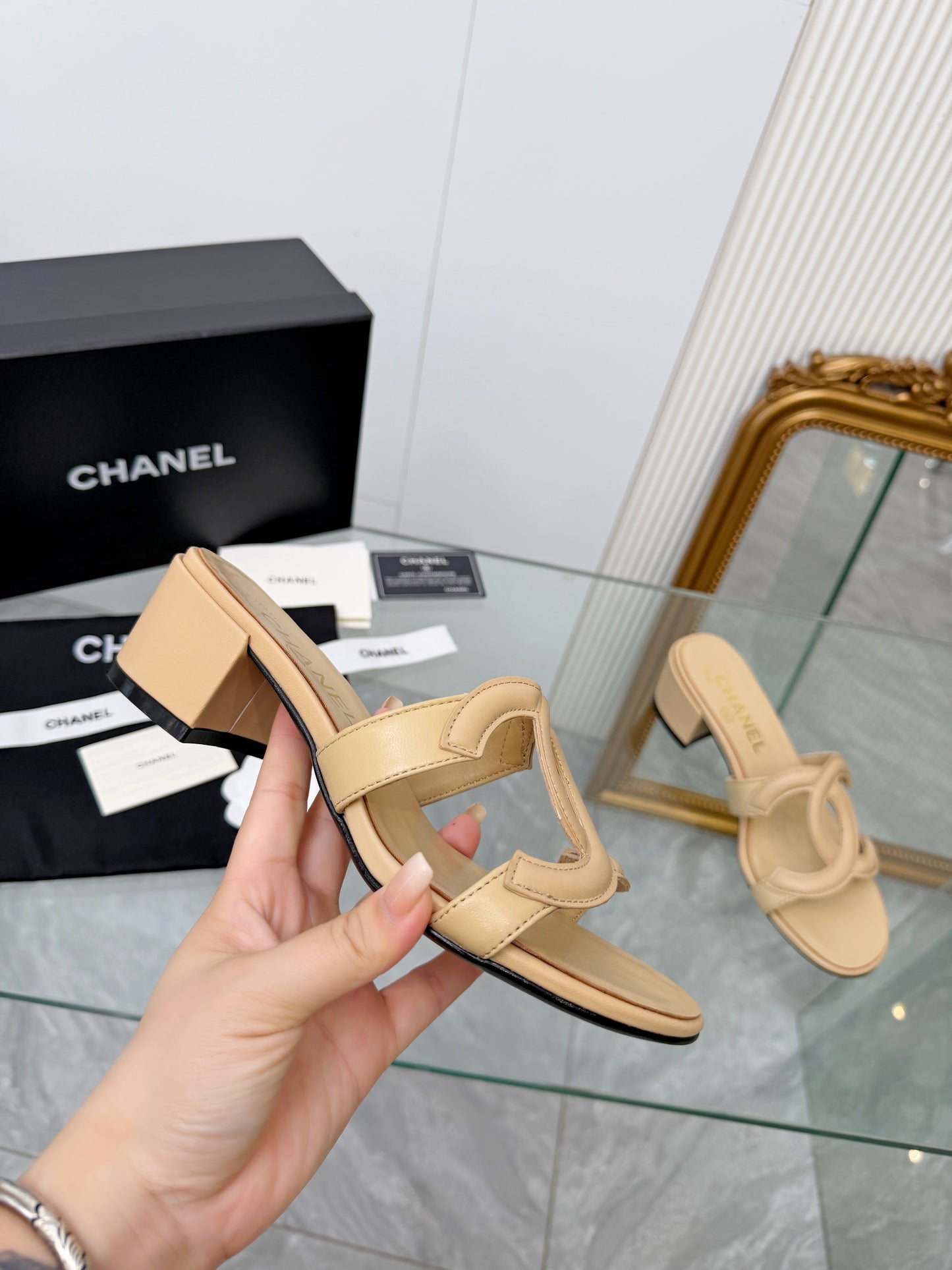 Chanel Chunky Heel Pumps – Spring/Summer Collection – 2026