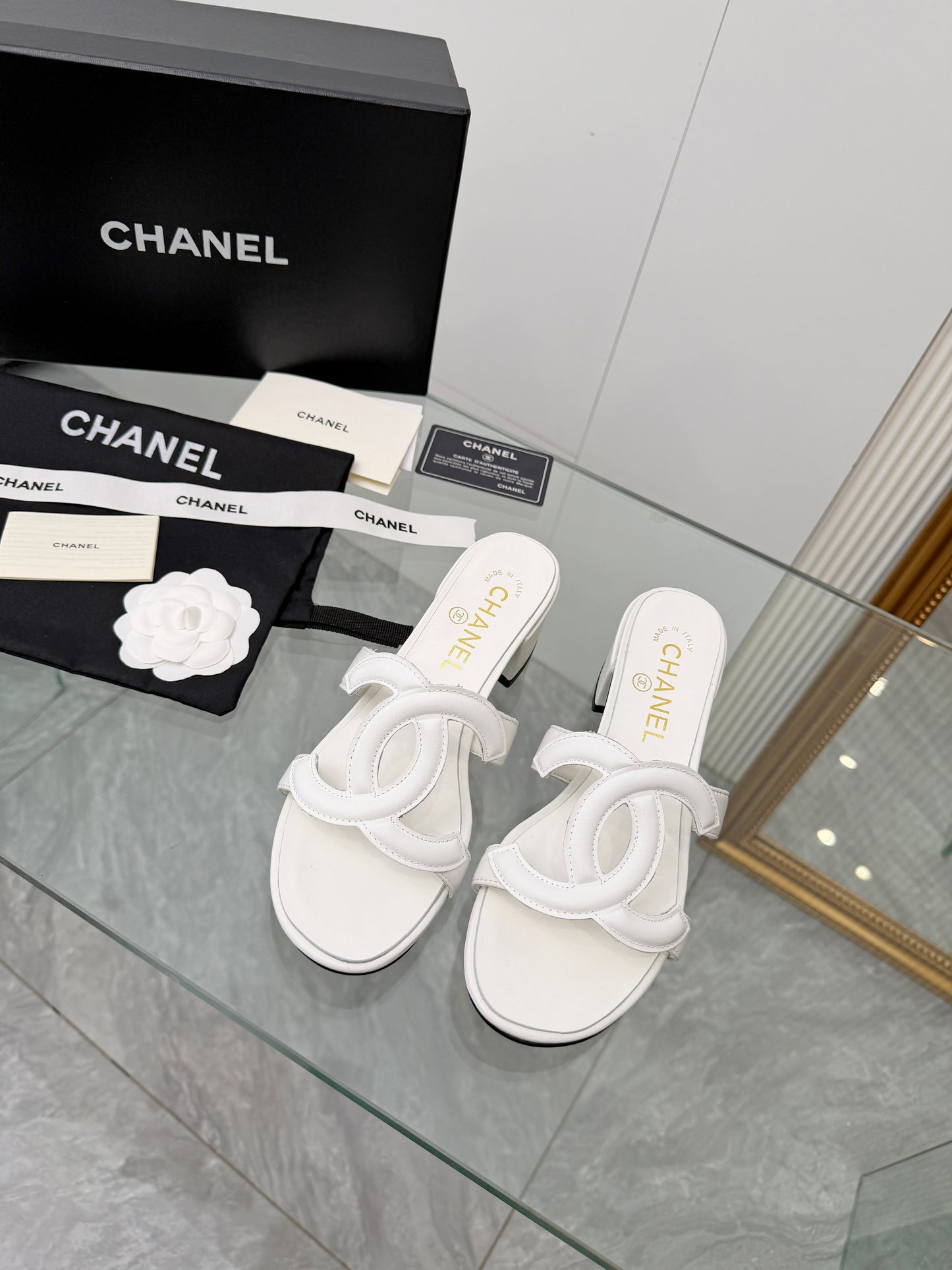 Chanel Chunky Heel Pumps – Spring/Summer Collection – 2026