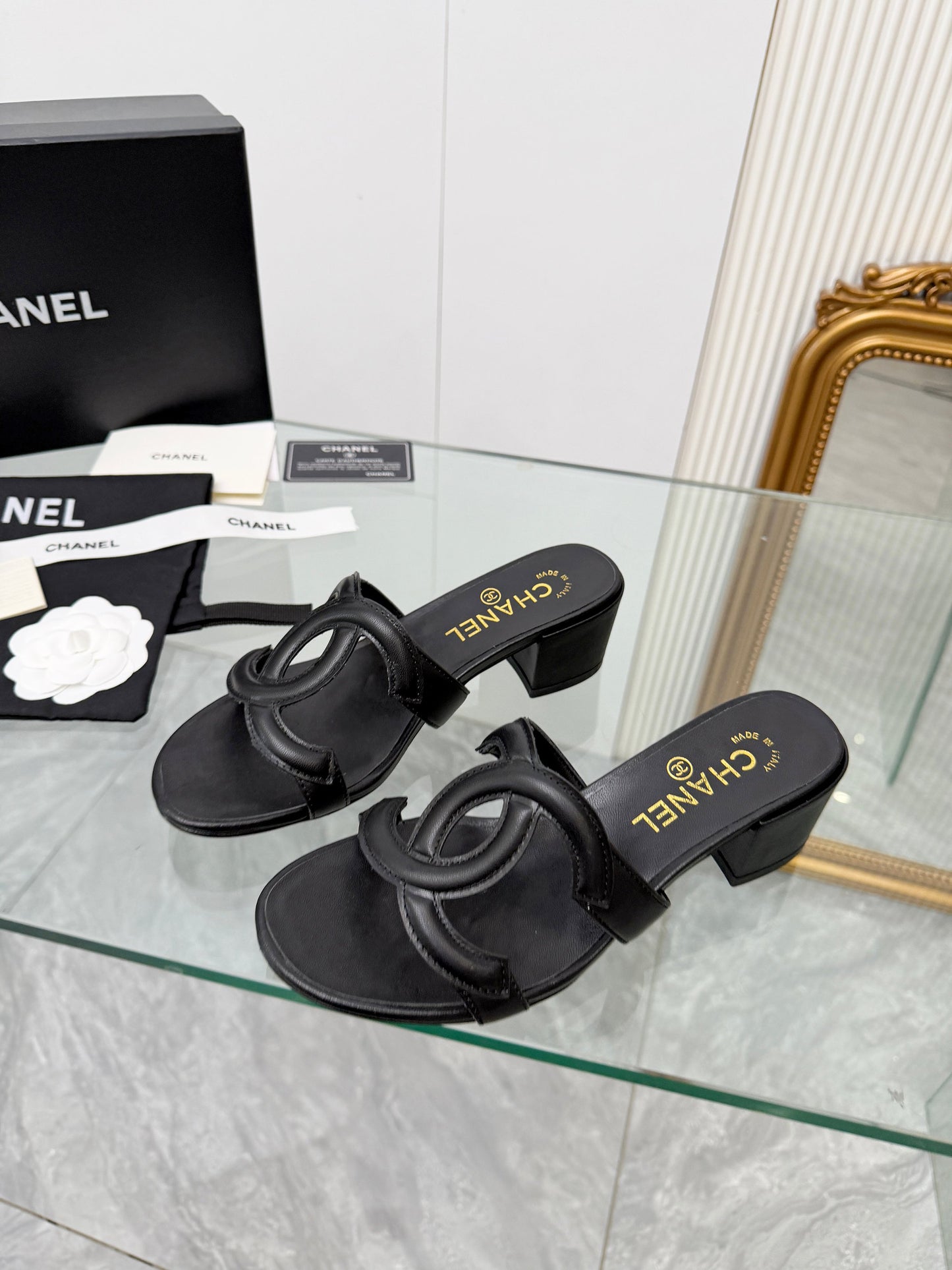 Chanel Chunky Heel Pumps – Spring/Summer Collection – 2026