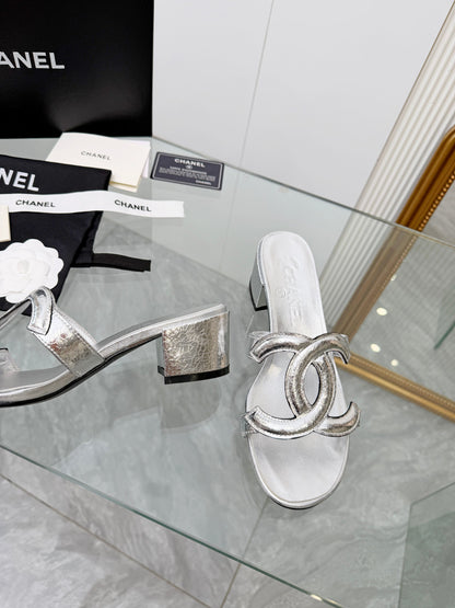 Chanel Chunky Heel Pumps – Spring/Summer Collection – 2026