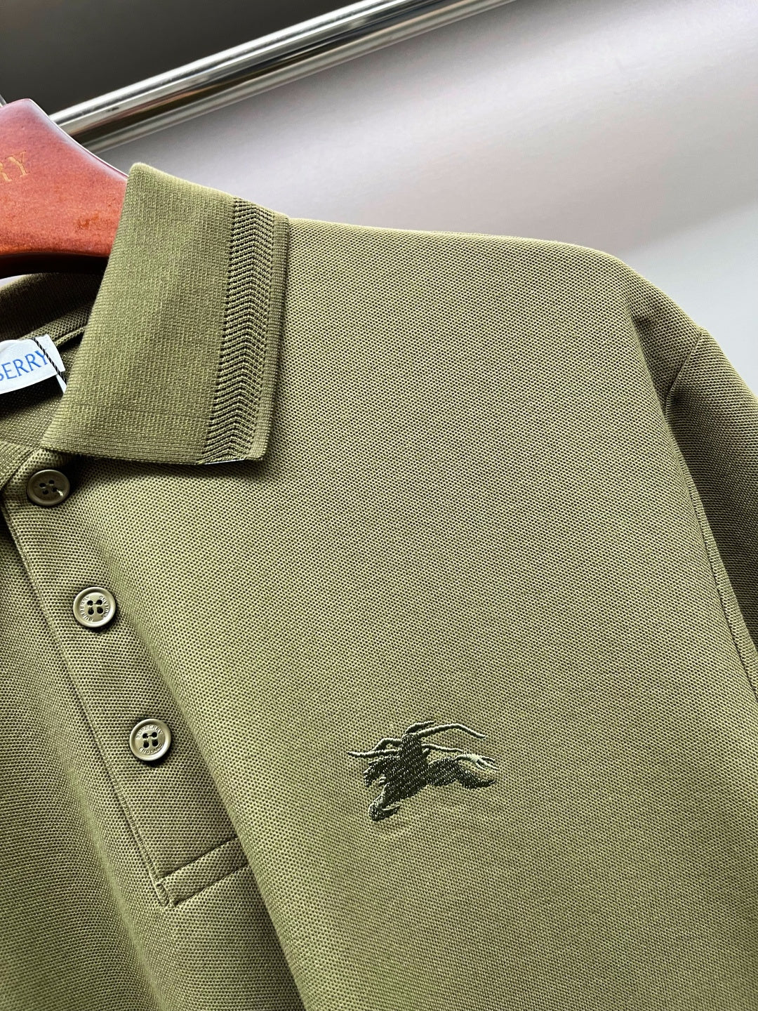 Burberry Knight Embroidered Piqué Cotton Polo Shirt – 2025 Spring/Summer Collection
