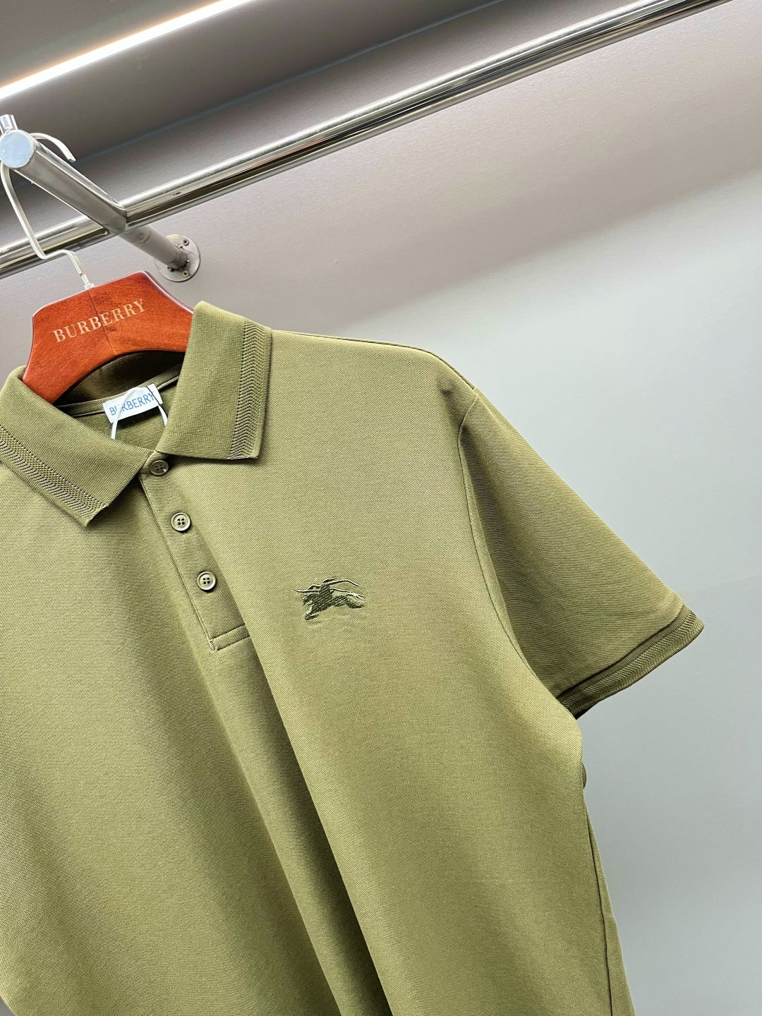 Burberry Knight Embroidered Piqué Cotton Polo Shirt – 2025 Spring/Summer Collection