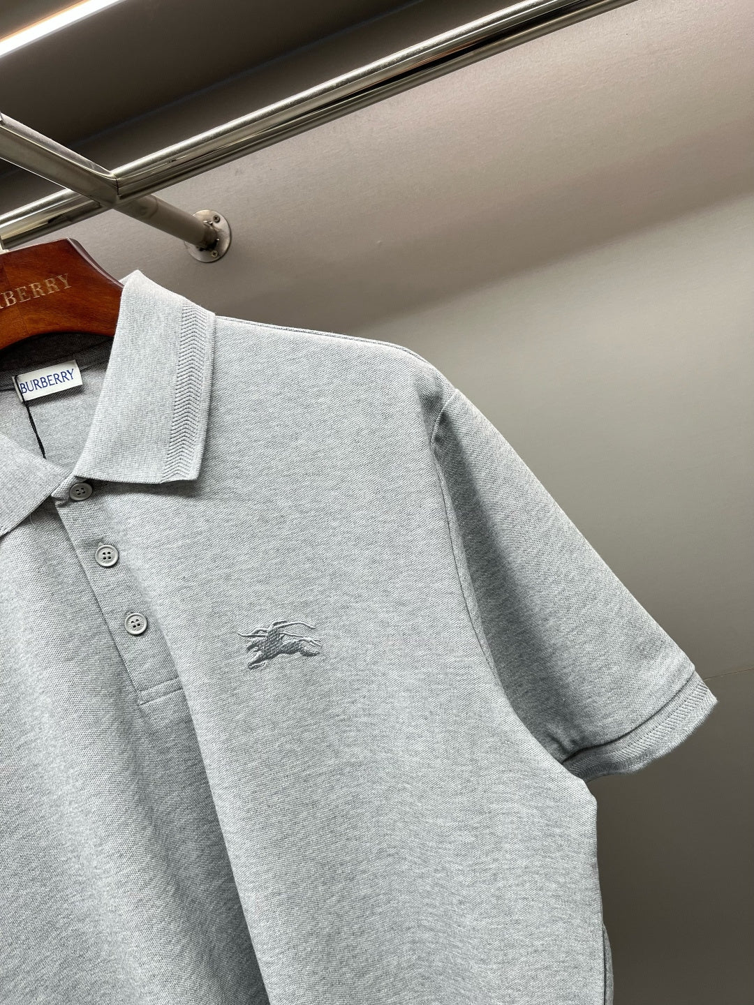 Burberry Knight Embroidered Piqué Cotton Polo Shirt – 2025 Spring/Summer Collection