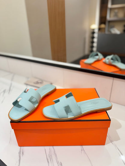 Hermès Classic H Palm Grain Leather Sandals