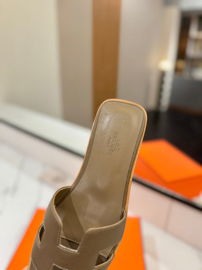 Hermès Classic H Palm Grain Leather Sandals
