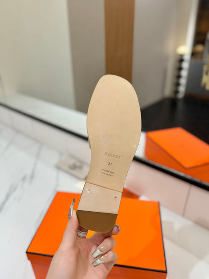 Hermès Classic H Palm Grain Leather Sandals