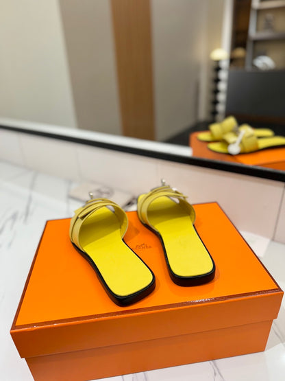 Hermès Classic Timeless Leather Sandals