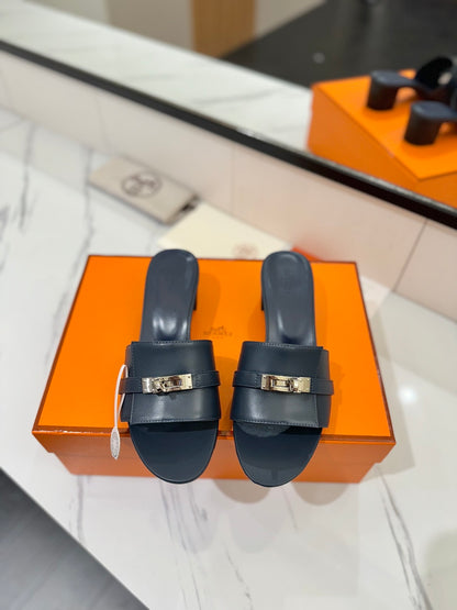 Hermès Classic Smooth Cowhide Heeled Sandals