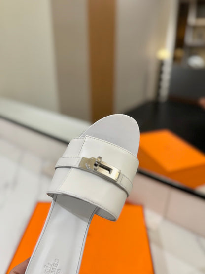Hermès Classic Smooth Cowhide Heeled Sandals