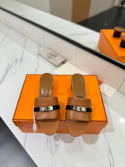 Hermès Classic Smooth Cowhide Heeled Sandals