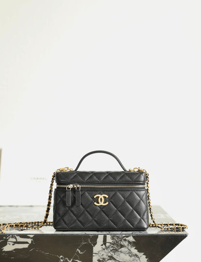 Chanel LP Box Art Buckle Clutch Bag – Spring/Summer Collection – 25P