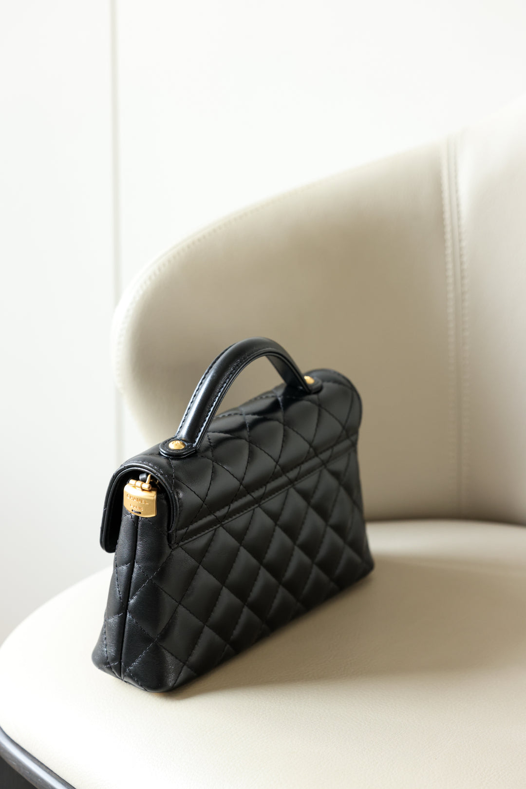 Chanel Kelly Lambskin Flap Bag – 25P
