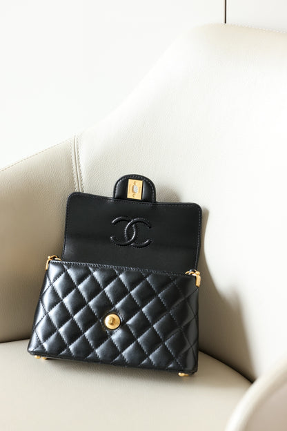 Chanel Kelly Lambskin Flap Bag – 25P
