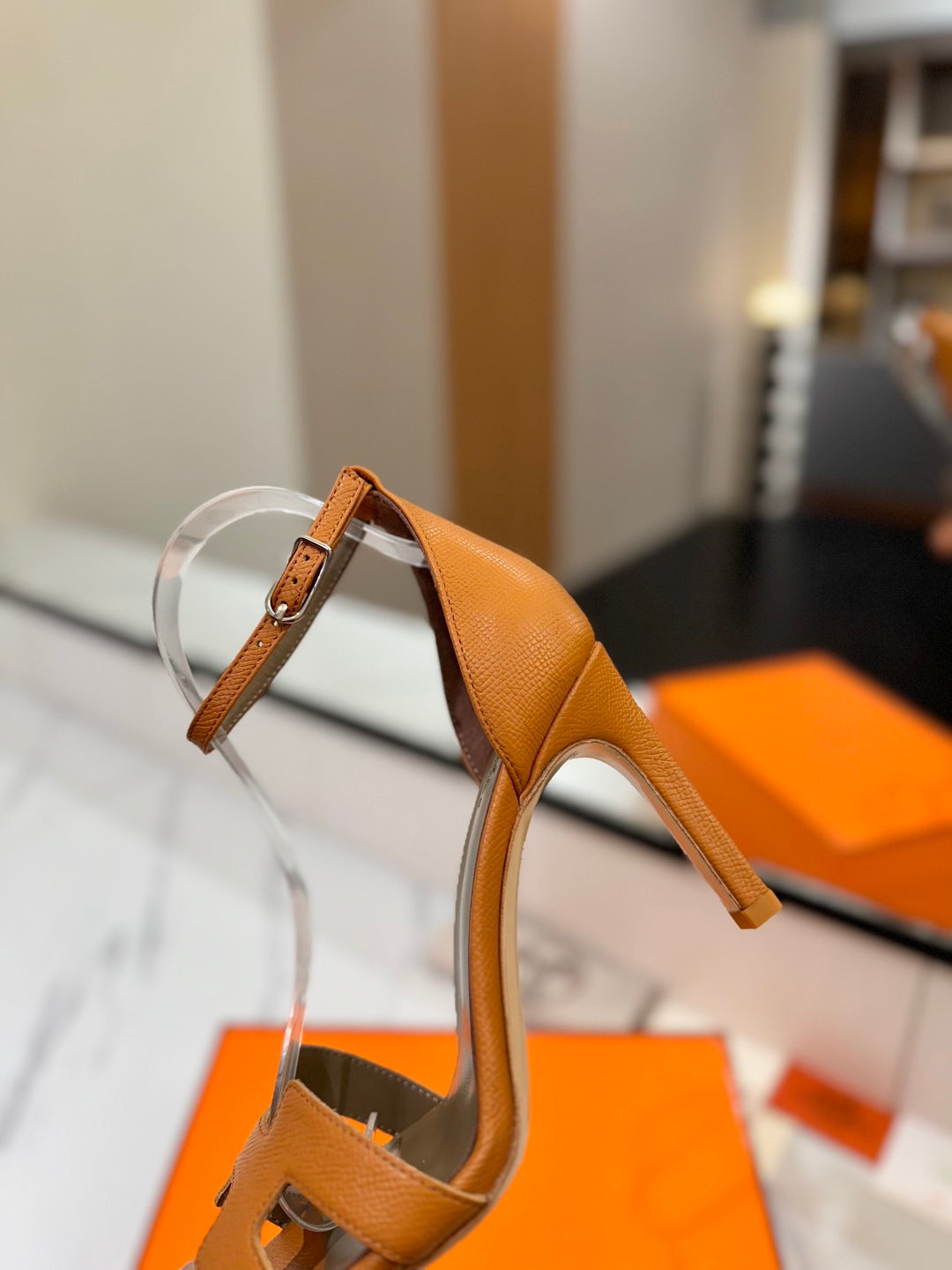 Hermès Classic H Palm Grain Heeled Sandals – 9cm