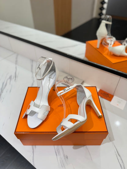 Hermès Classic Smooth Cowhide Pumps – 9cm