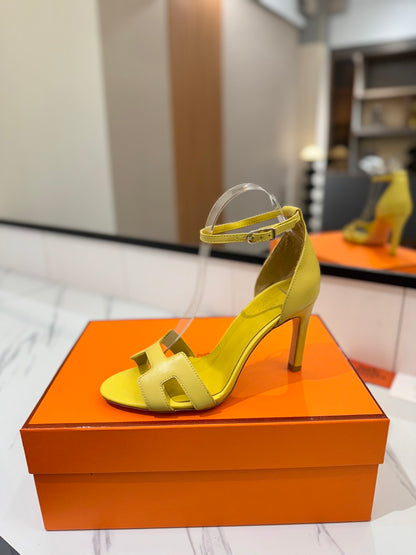 Hermès Classic Smooth Cowhide Pumps – 9cm