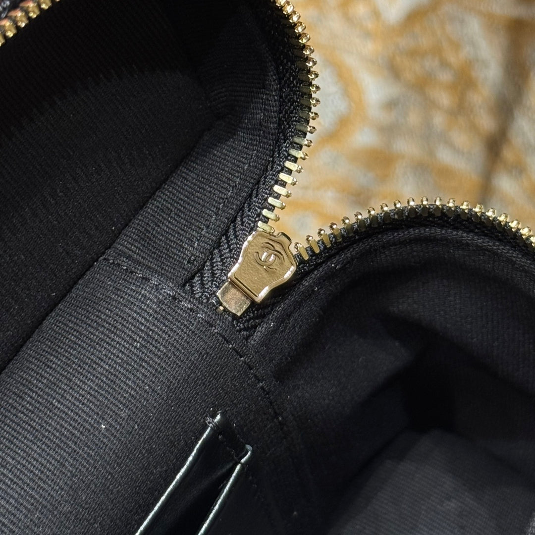 Chanel LP Handle Box Bag – 25C Spring Collection