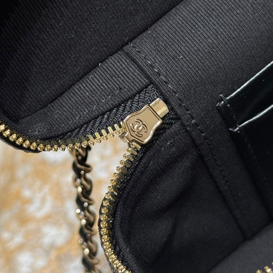 Chanel LP Handle Box Bag – 25C Spring Collection