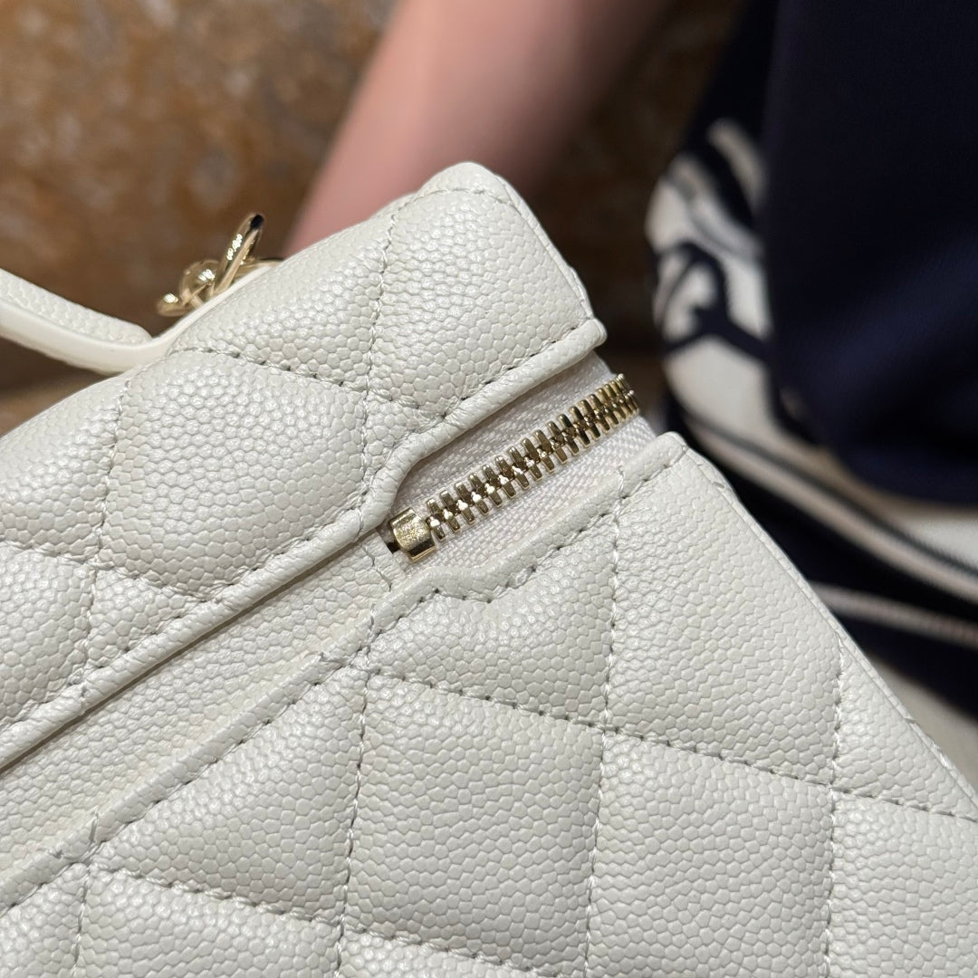 Chanel LP Handle Box Bag – 25C Spring Collection
