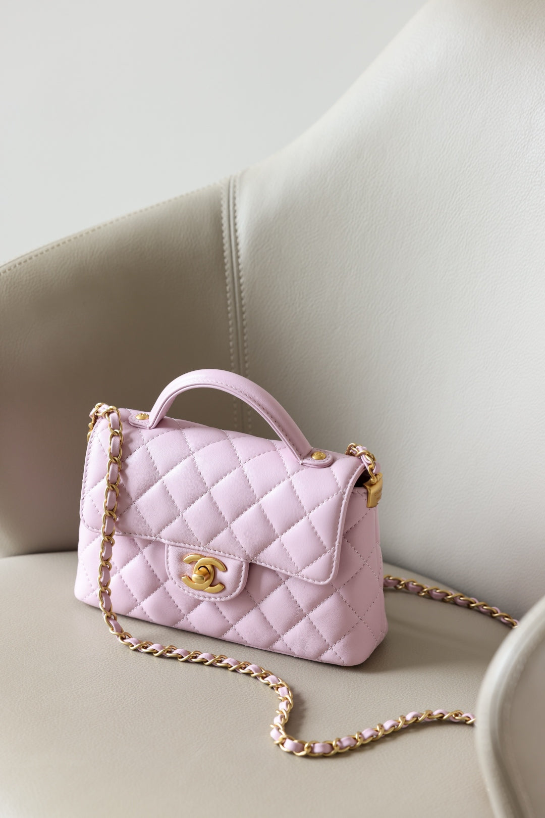 Chanel Kelly Lambskin Flap Bag – 25P